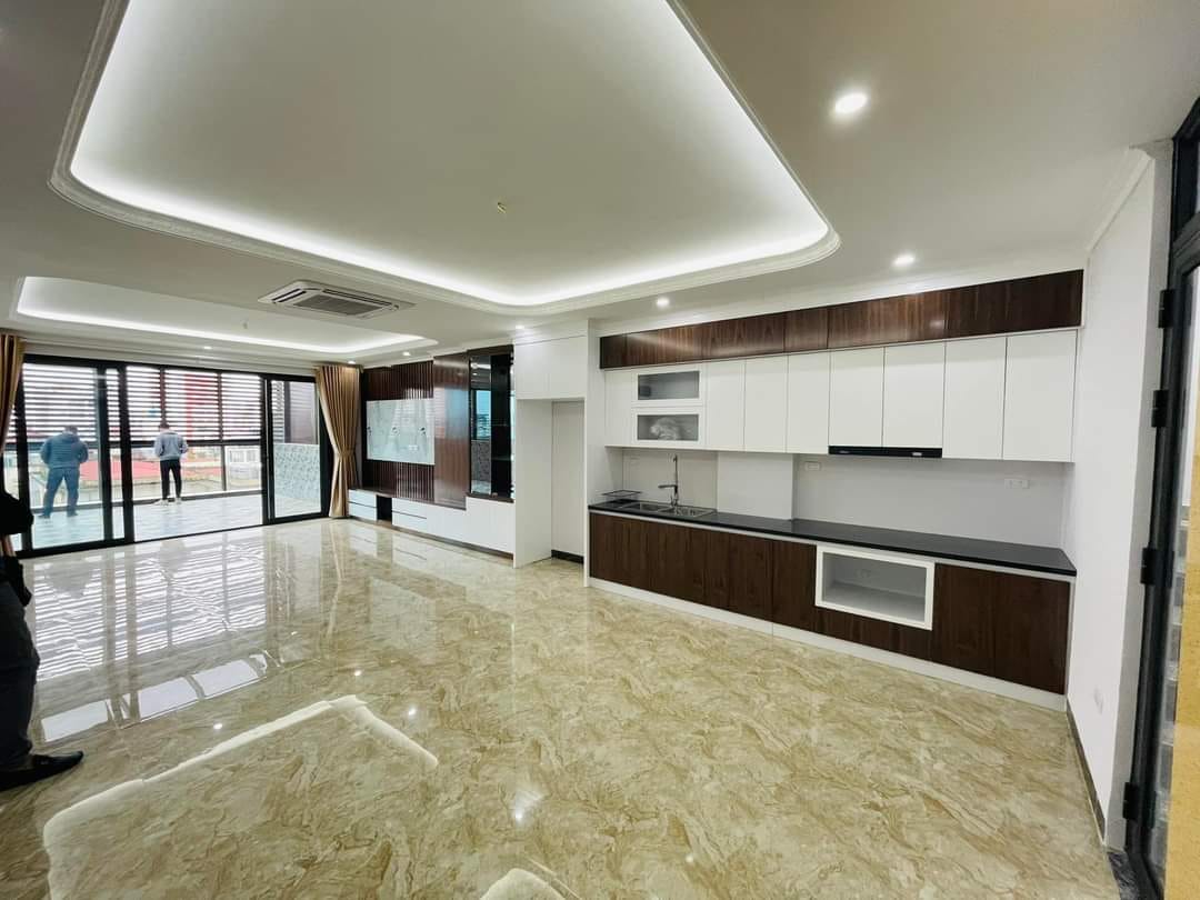 BÁN TÒA VĂN PHÒNG ĐỐNG ĐA - PHỐ HOÀNG CẦU - VIEW VƯỜN HOA. 75M X 7T. GIÁ 30 TỶ. 3