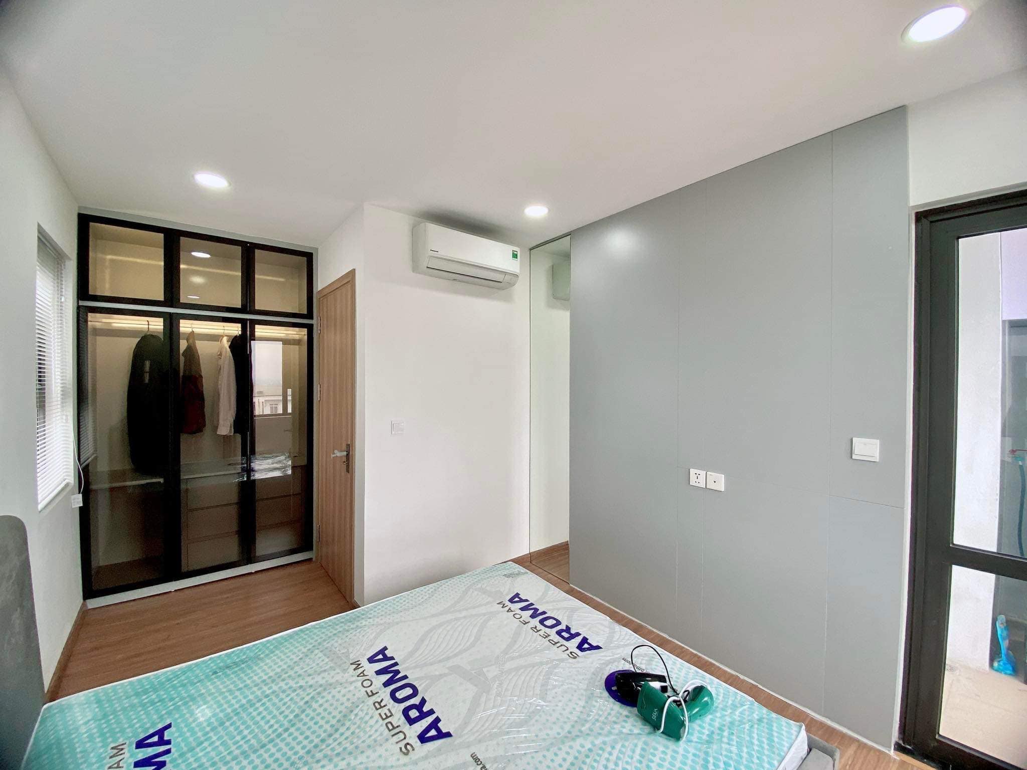 Bán chung cư Trung Hòa Nhân Chính 60m 2PN view thoáng căn góc sửa mới 2.25 ty LÔ GÓC tặng NT 4