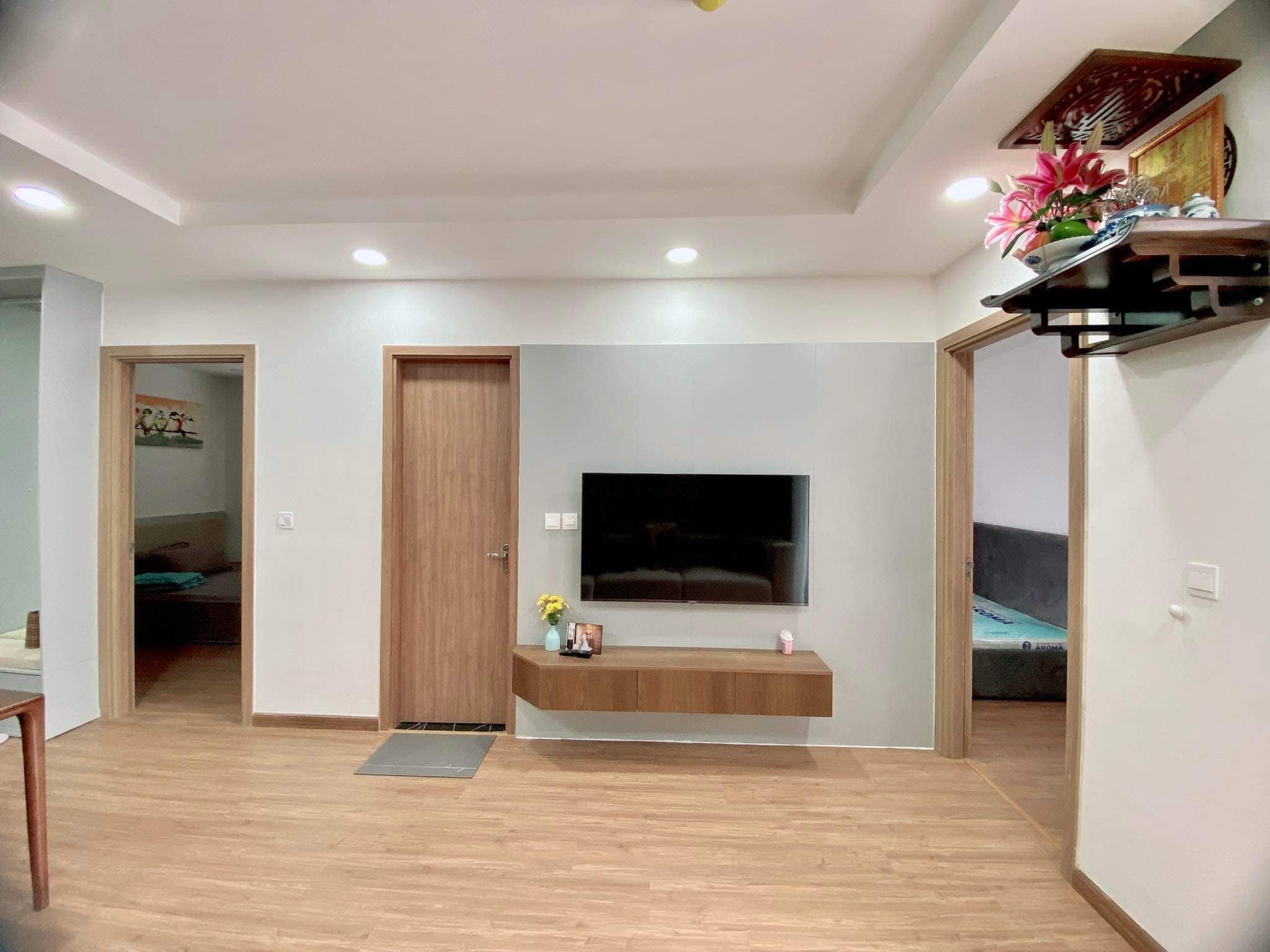 Bán chung cư Trung Hòa Nhân Chính 60m 2PN view thoáng căn góc sửa mới 2.25 ty LÔ GÓC tặng NT 3