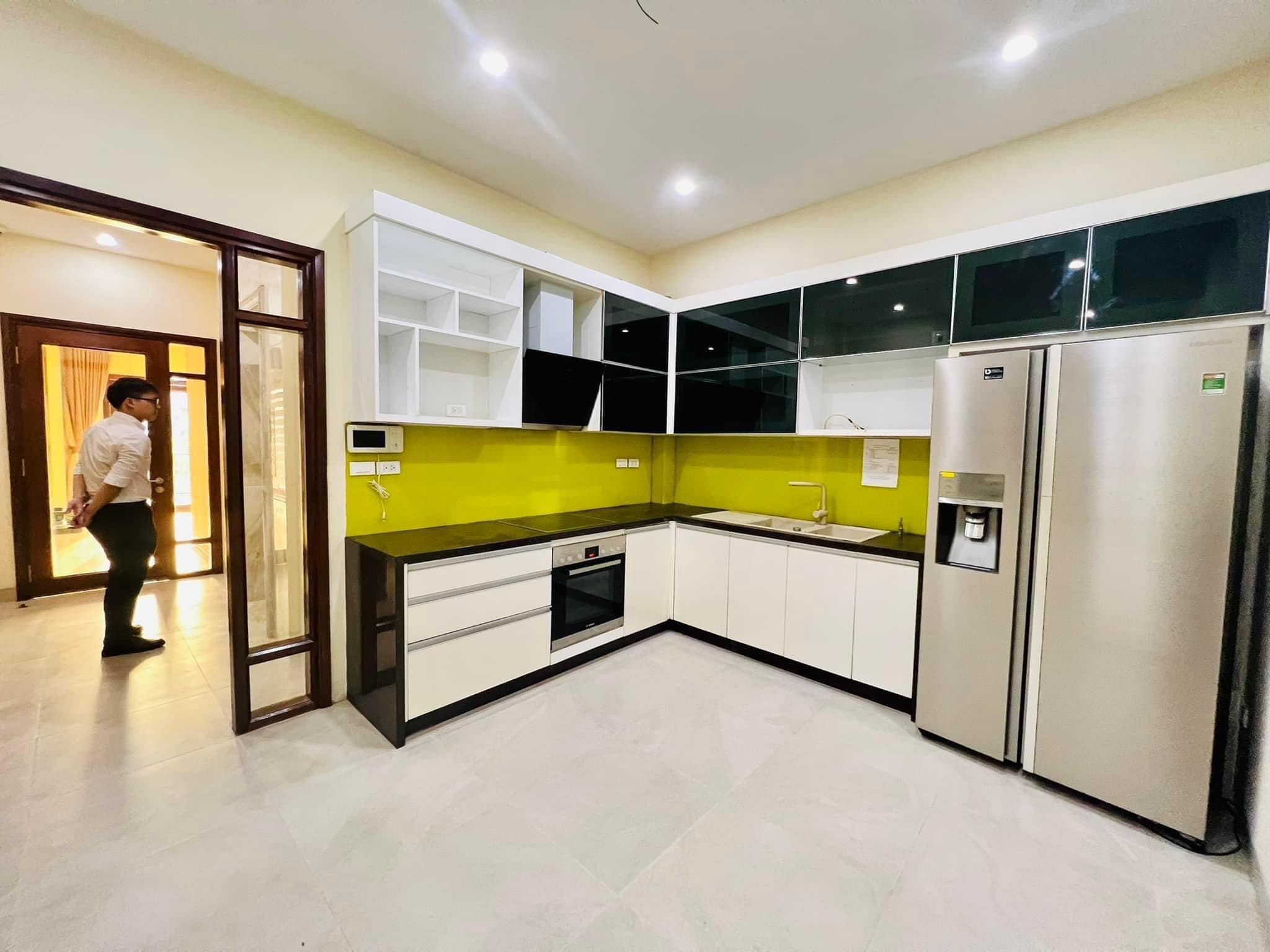 Hàng Hiếm, Nhà mặt Phố Yên Hoa lô góc 6 tầng thang máy 50m2 view mặt hồ an sinh đẳng cấp giá hợp lý 3