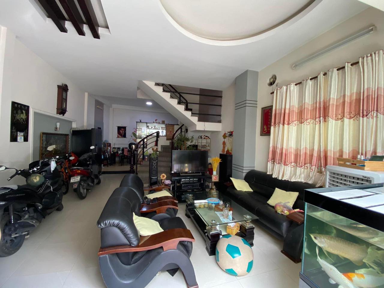 Cần bán gấp nhà ở Tân Bình, gần chợ Hoàng Hoa Thám, sân bay Tân Sơn Nhất 1
