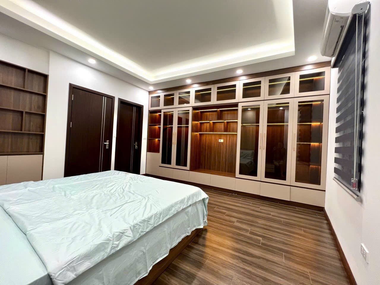 Bán nhà đẹp Nguyễn Văn Cừ 70m2, 6 Tầng, MT 4,5m, ô tô tránh – thang máy giá 12,x tỷ 3