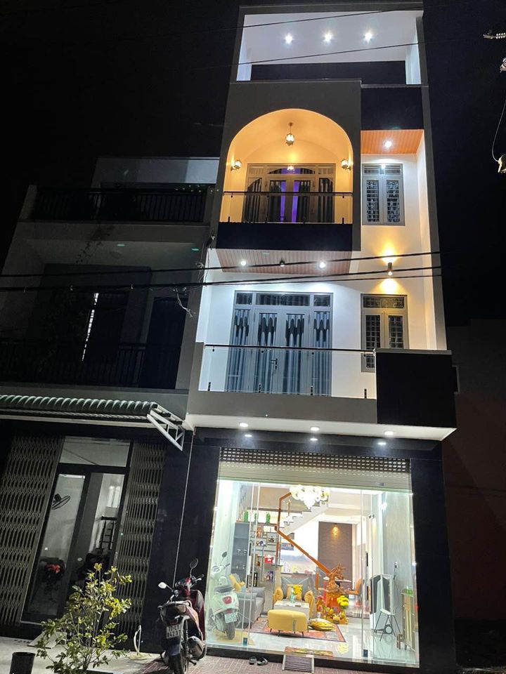 Cần bán Nhà mặt tiền đường Nguyễn Trác, Phường Nhơn Bình, Diện tích 64m², Giá 4.39 Tỷ 6