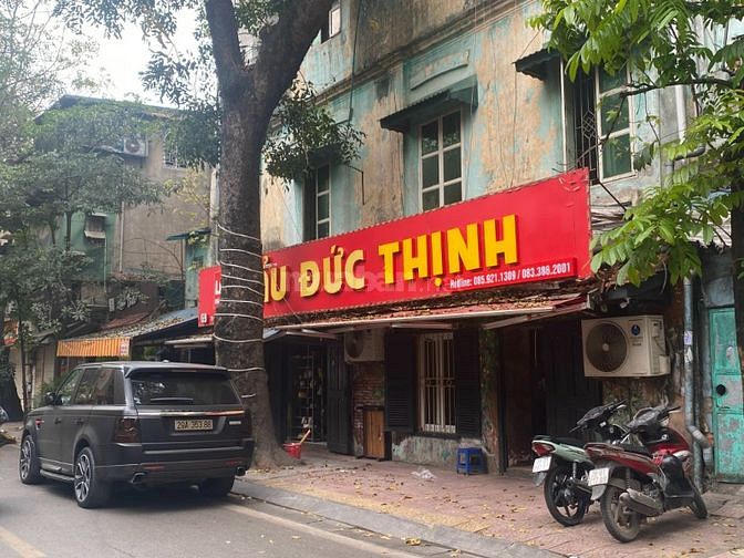 Cho thuê cửa hàng tầng 1 mặt phố Phó Đức Chính Phường Trúc Bạch, Quận Ba Đình, Hà Nội