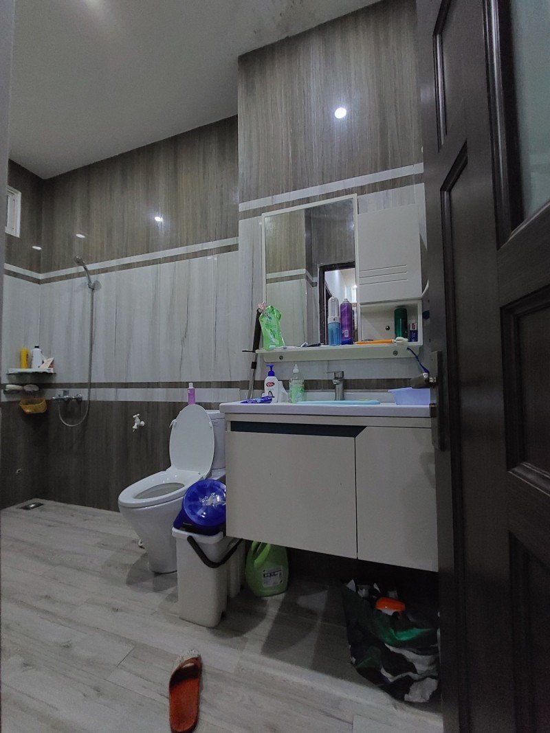 Bán gấp nhà gần vòng xoay Lê Đại Hành, Quận 11, gần 60m2, chỉ 5 tỷ nhỉnh 2