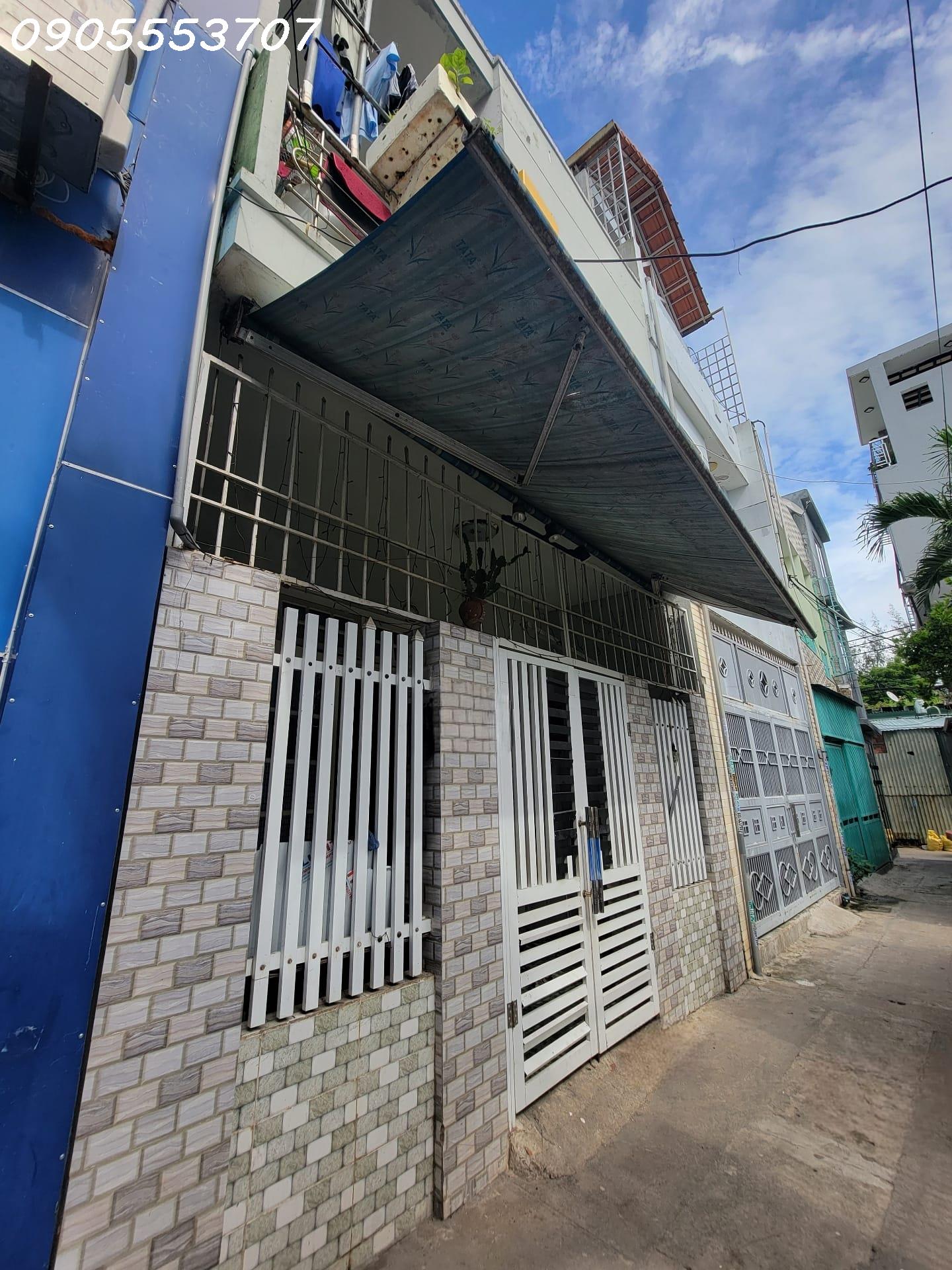 Nhà 3 tầng đường TRẦN CAO VÂN, TP Đà Nẵng, Diện tích ~60m2, Kiệt ô tô đi vào 3 cái nhà, mà giá chỉ 2,xx tỷ 1