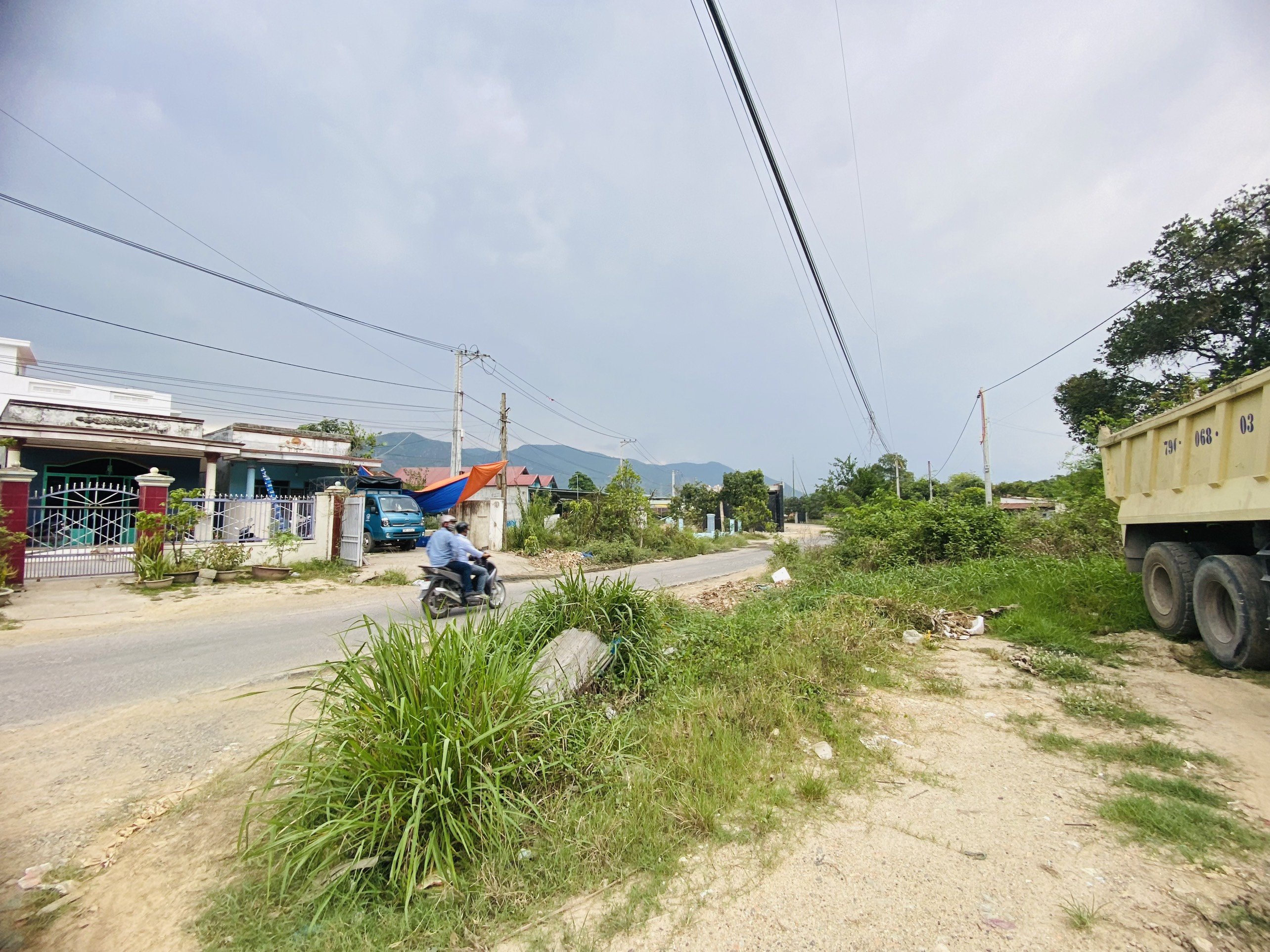 Bán đất mặt tiền Tỉnh Lộ 3 Suối Cát-Cam Lâm-cách TTTP Nha Trang chỉ 10p đi xe LH 0906 359 868 5