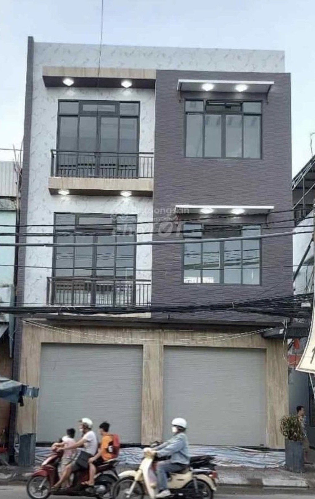 Cho thuê nhà 3 tầng đường Trần Cao Vân Ngang 8m 3