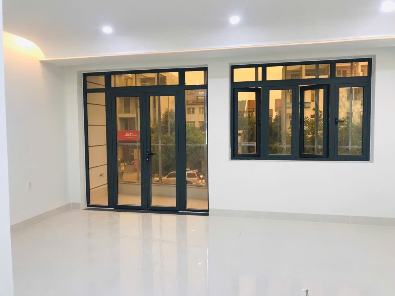 BDS HVL [NC] Cho Thuê MTKD Huy Cận 30m Khang Điền 6x26m 4 Tầng Thang Máy 3