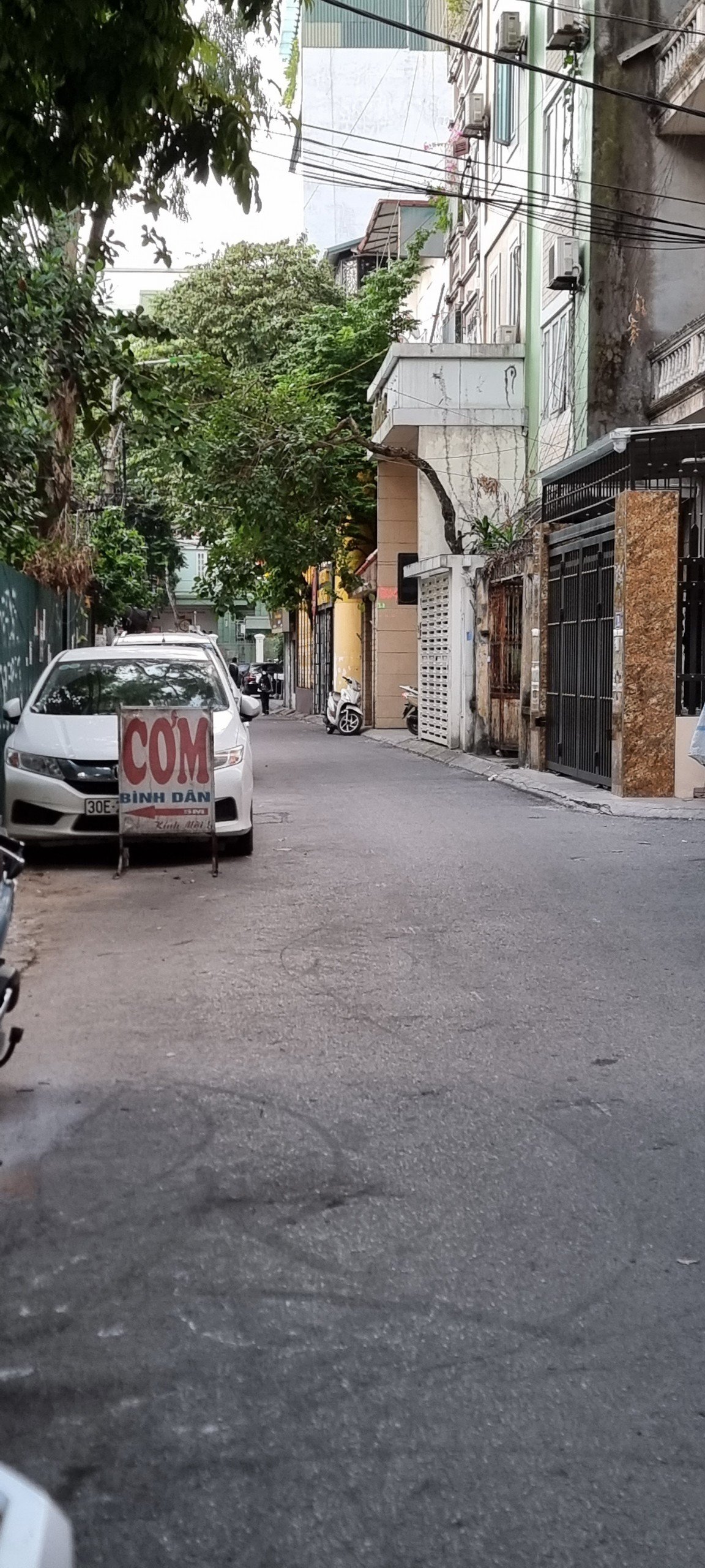 TRẦN QUỐC HOÀN - CẦU GIẤY - LÔ GÓC 2 MẶT TIỀN - CÁCH MẶT PHỐ 20M - Ô TÔ THÔNG - KINH DOANH SẦM UẤT 3