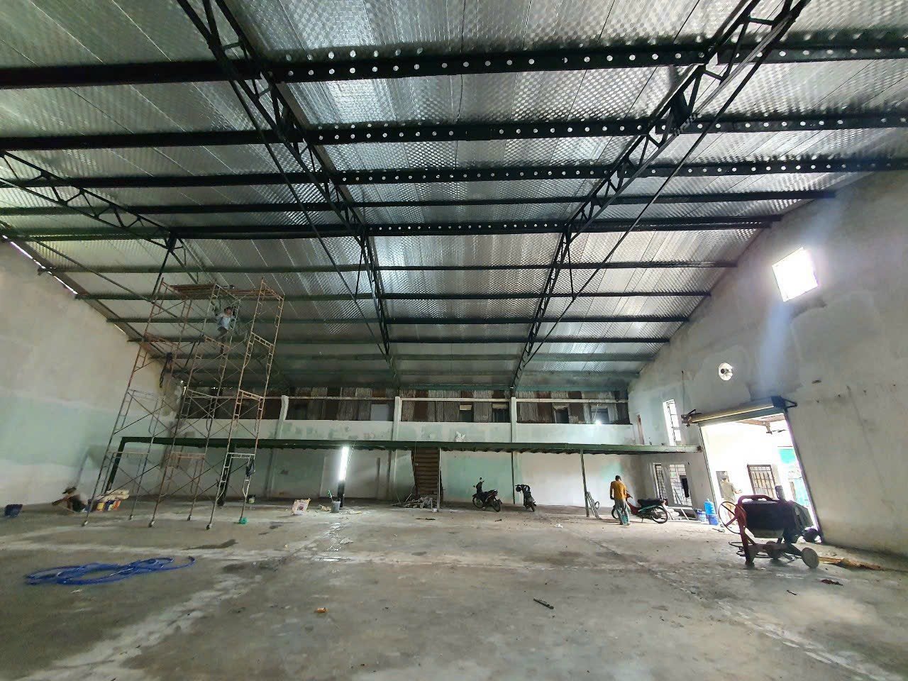 BDS HVL Cho thuê kho 600m2 + Gác chưa tính. tại P14, Gò Vấp. ĐANG SỬA MỚI LẠI. 4