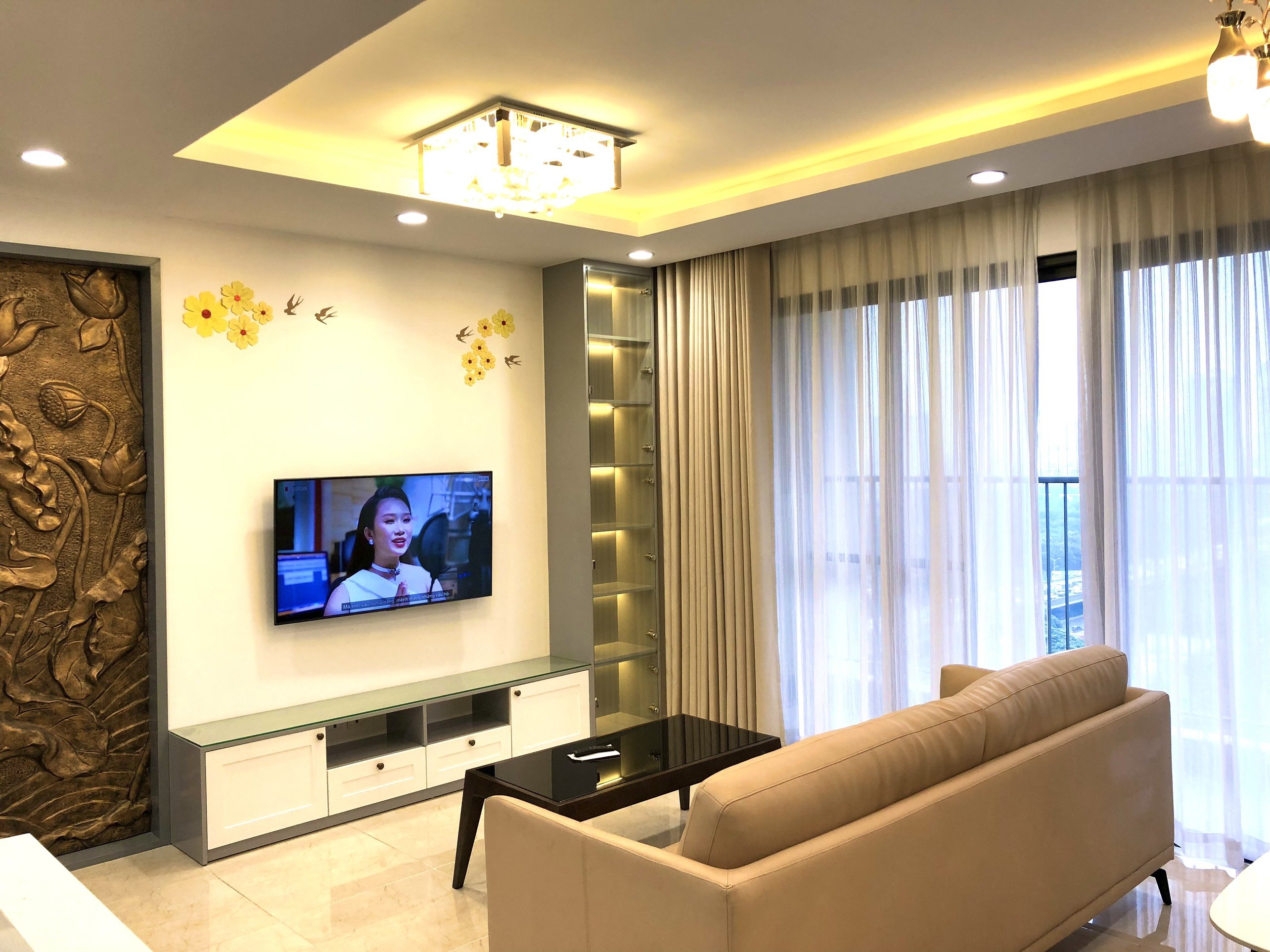 Tôi bán căn tầng trung 3PN đẹp nhất hướng ĐN, tòa C3 Vinhomes D' Capitale 112m2,chỉ 6.x tỷ 4