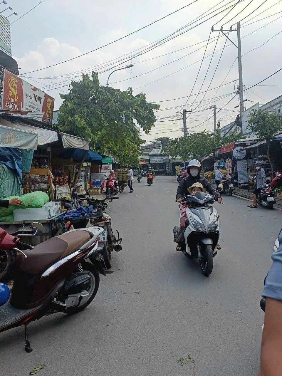 Cần bán Đất đường Nguyễn Thị Sáu, Xã Thới Tam Thôn, Diện tích 150m², Giá 4.5 Tỷ 1