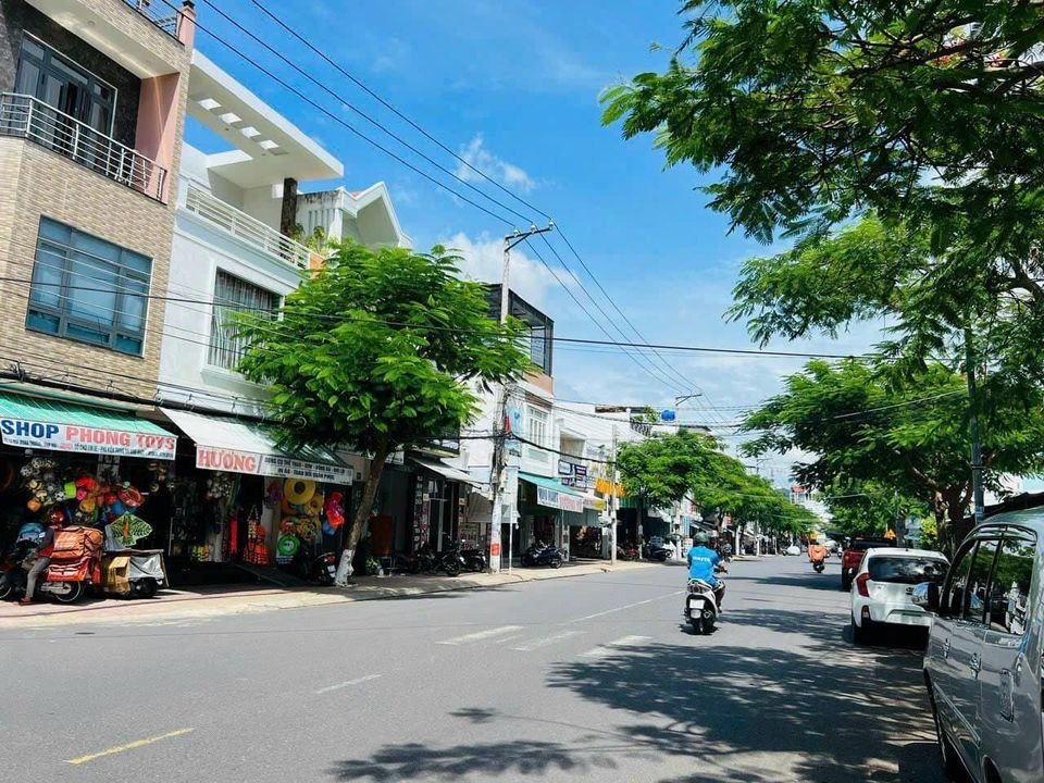 Bán nhà 3 tầng hẻm đường Mai Xuân Thưởng, phường Vĩnh Hải, Nha Trang 1