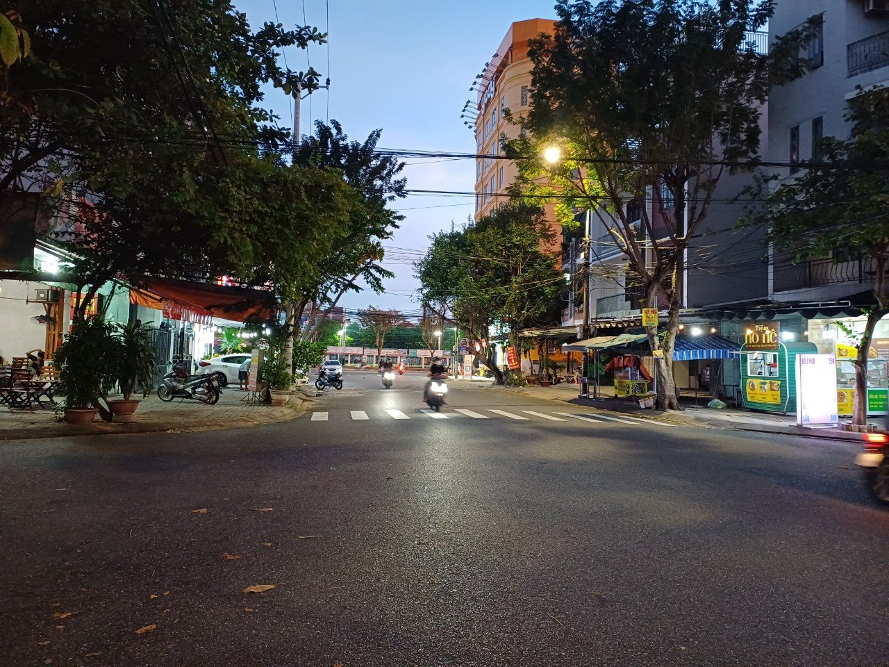 Sở hữu nhà rẻ, dòng tiền cao mặt tiền lô góc đường quận Hải Châu, TP Đà Nẵng, giá tốt 15.x tỷ. 4