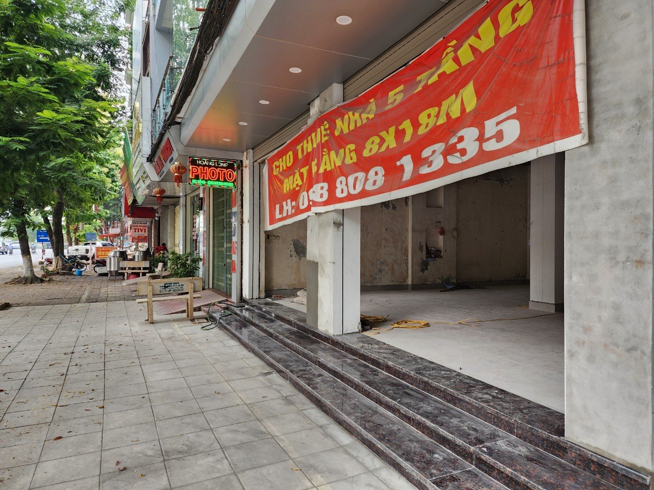 Chính chủ Cho thuê toà nhà 5 tầng gồm 2 lô mb liền kề MT8m làm văn phòng cửa hàng – Đường Kinh 1