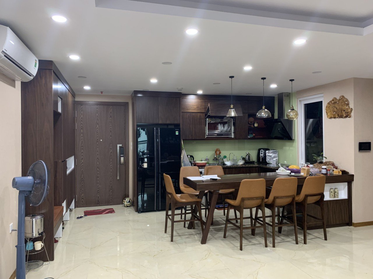 Chính chủ gửi bán nhanh slot oto Seasons Avenue 121m2 3PN hướng ĐB 2