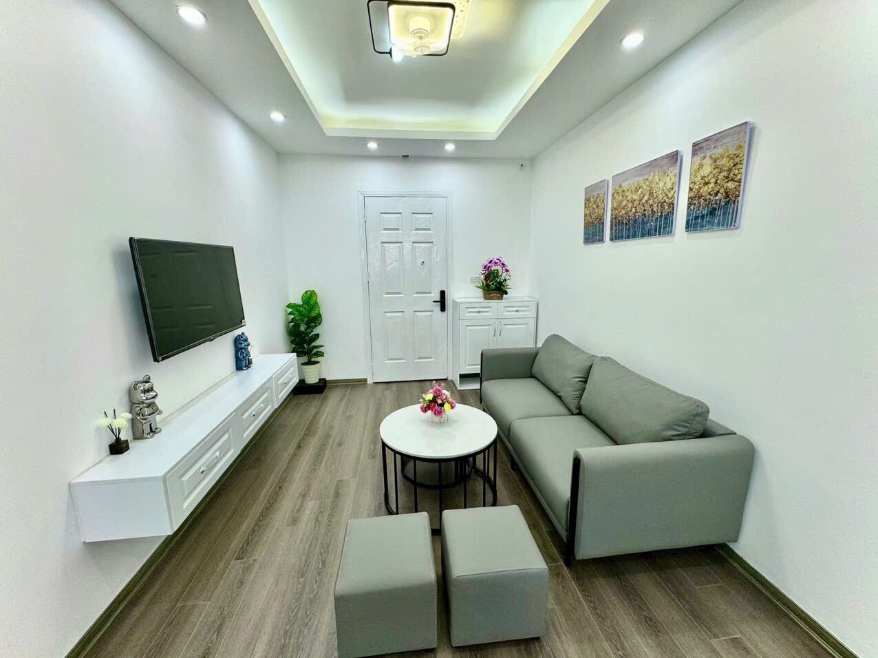 Bán Nhà Đẹp Lung Linh Hapulico Complex tầng trung trục 01, 89m2, hướng ĐB 2