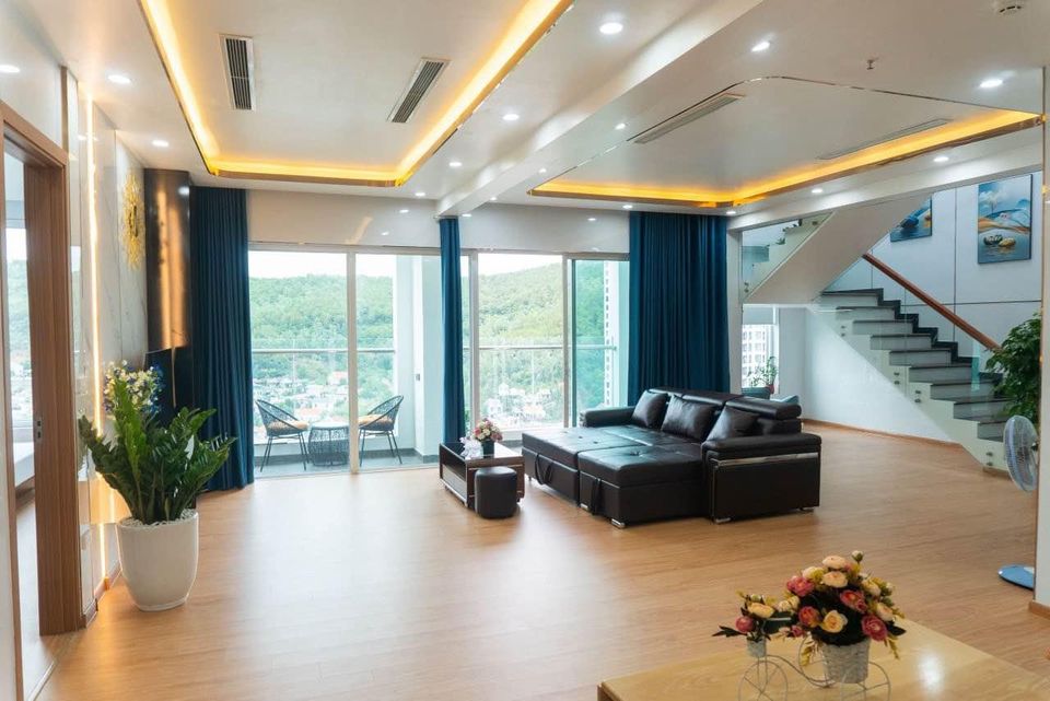 Do chuyển sinh sống, bán căn Penthouse 2 tầng 208m2 trung tâm du lịch Hùng Thắng Bãi Cháy Hạ Long