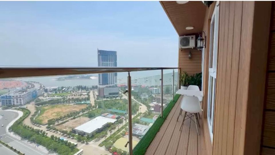 Chính chủ cần bán căn hộ 2Pn 76m2 view Biển Toà C chung cư Newlife, trung tâm Bãi Cháy, Hạ Long.