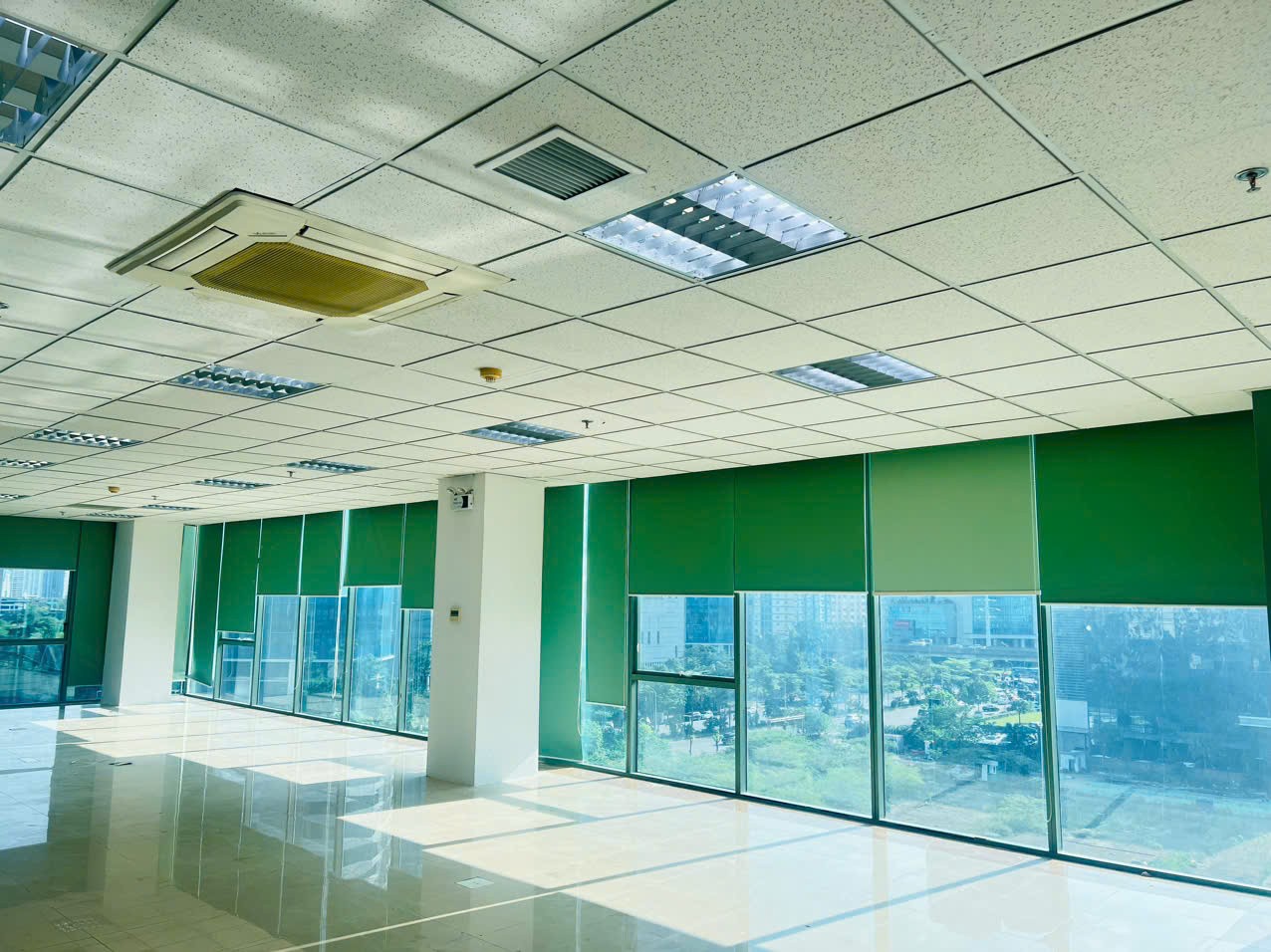 Cần cho  thuê văn phòng làm việc DT 170-300m2 Dương Đình Nghệ, Cầu Giấy giá tốt vị trí đẹp 2