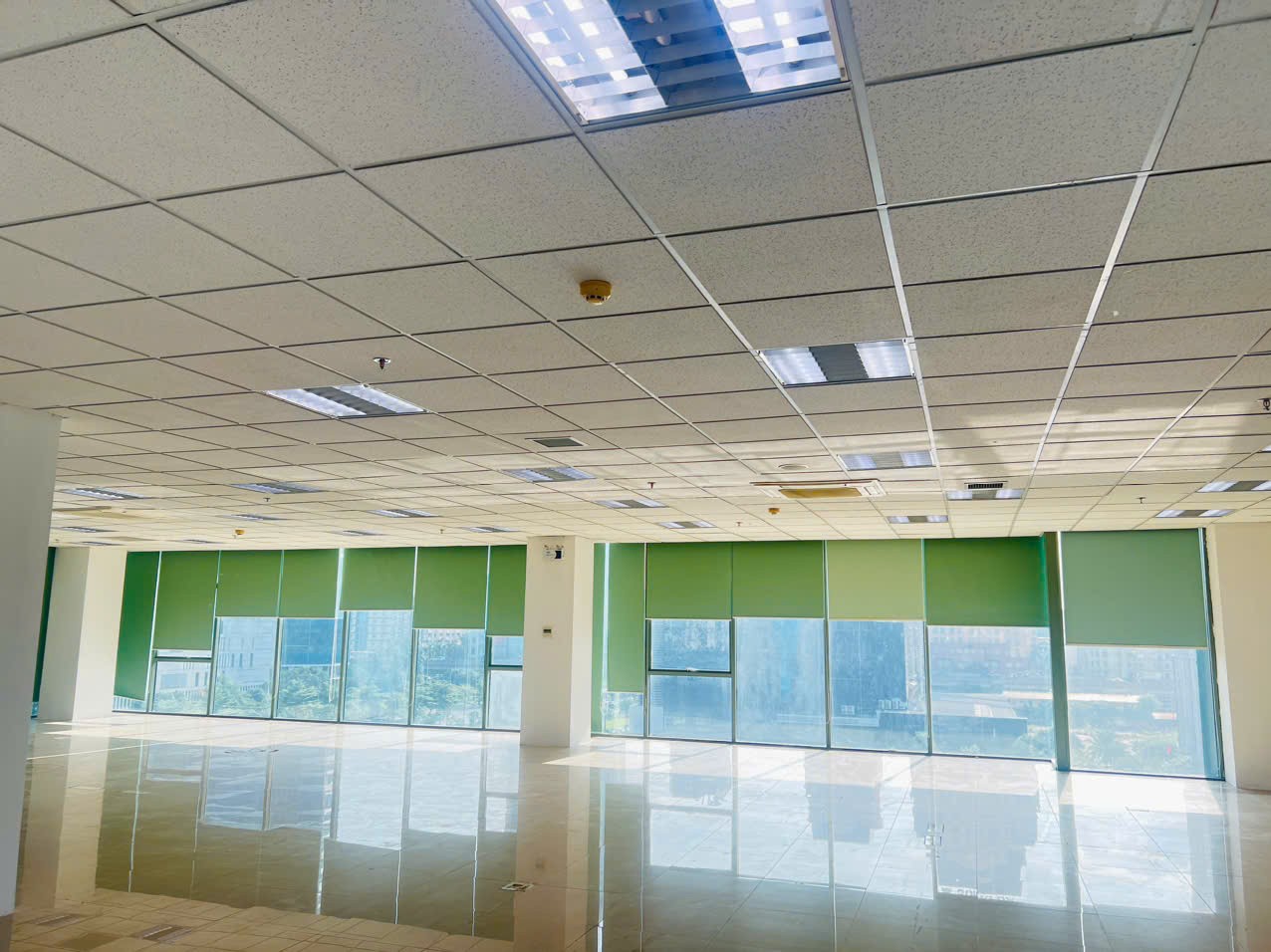 Cần cho  thuê văn phòng làm việc DT 170-300m2 Dương Đình Nghệ, Cầu Giấy giá tốt vị trí đẹp 4