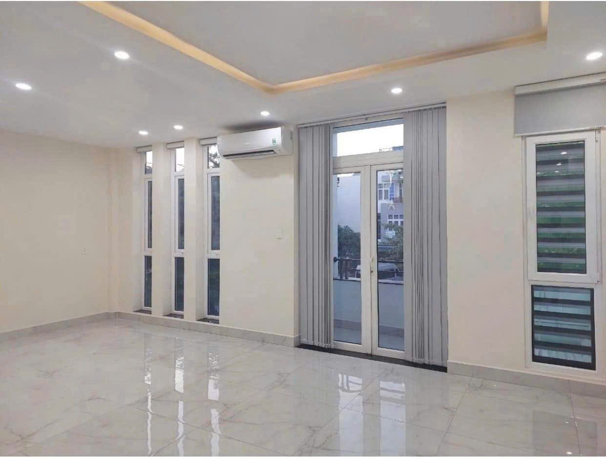 Cho thuê Nhà mặt tiền Phường Phước Long B, Quận 9, Diện tích 280m², Giá 35 Triệu/tháng 2