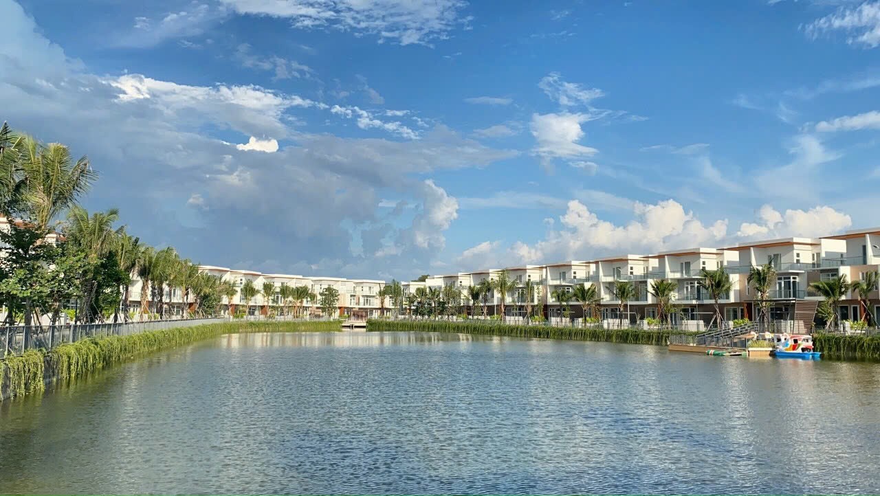 Cần bán Nhà mặt tiền dự án Dragon Village, Diện tích 105m², Giá 7 Tỷ 7