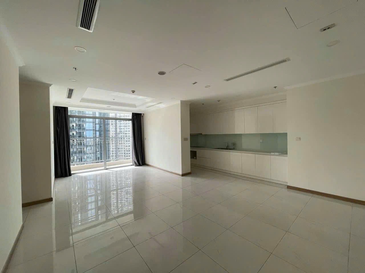 Cần bán Căn hộ chung cư dự án Vinhomes Central Park, Diện tích 150m², Giá 17.5 Tỷ 4