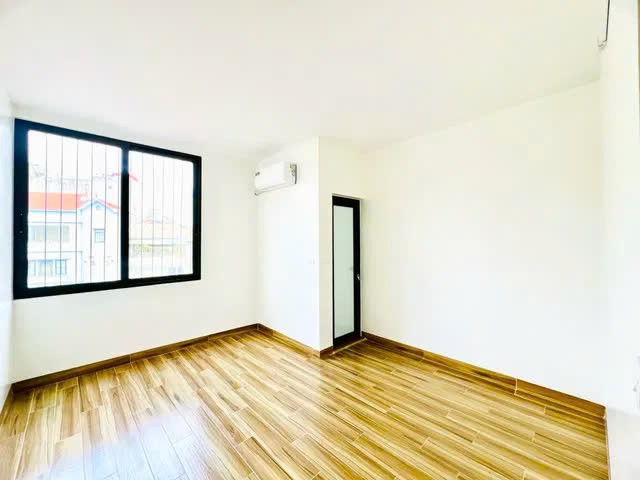 NHÀ PHỐ GIẢNG VÕ KINH DOANH, NGOC THÔNG,52/60 M2,5 TẦNG, MẶT TIỀN 4.5M, 8.5 TỶ, BA ĐÌNH. 4