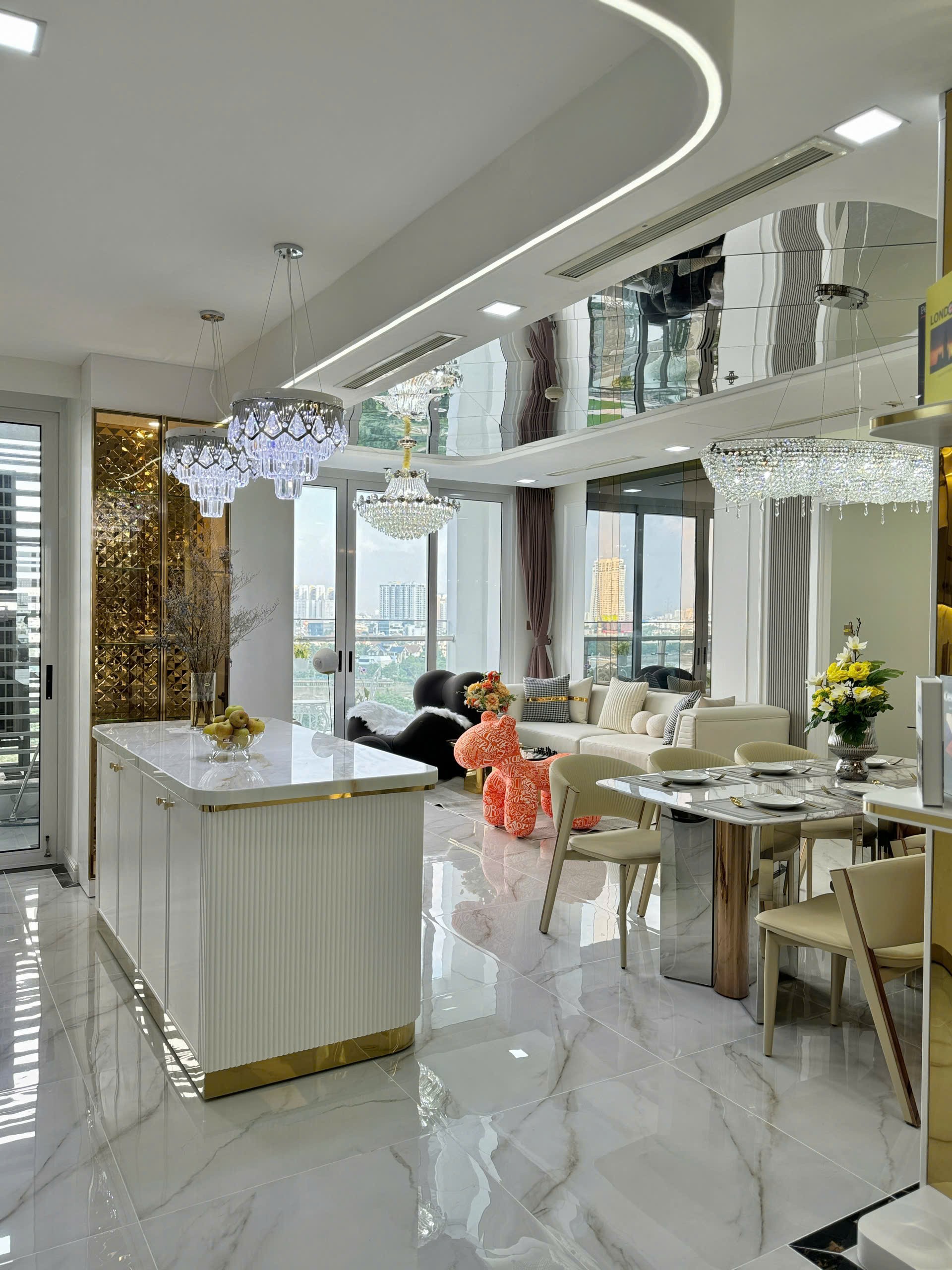 Cần bán Căn hộ chung cư dự án Vinhomes Central Park, Diện tích 150m², Giá 21 Tỷ