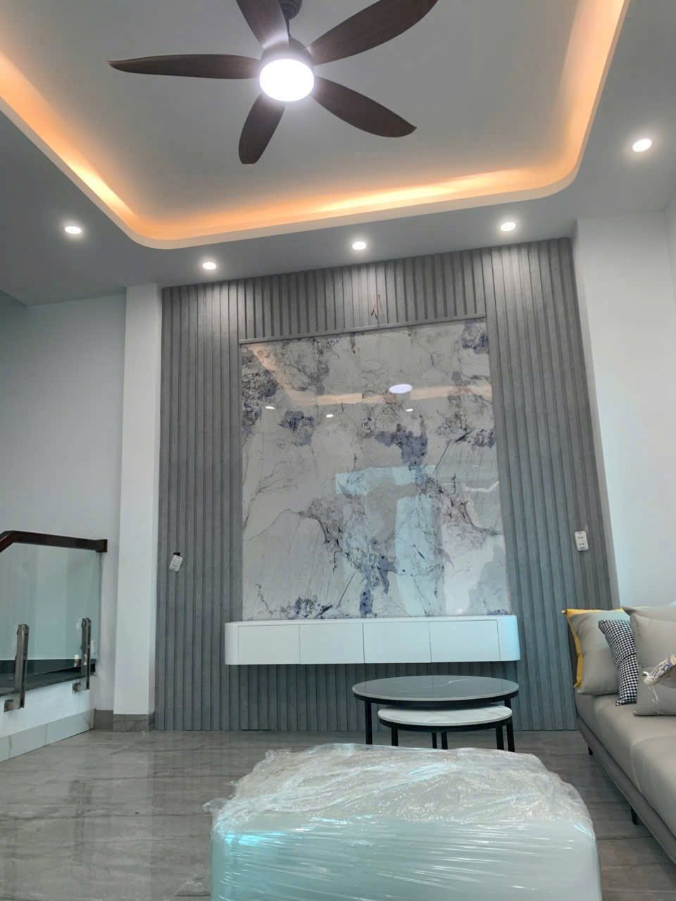 Bán nhà 3 tầng ngõ phố Tống Duy Tân, ph Ngọc Châu, TP HD, 40m2, mt 4.8m, 3 ngủ, 2.55 tỷ 3
