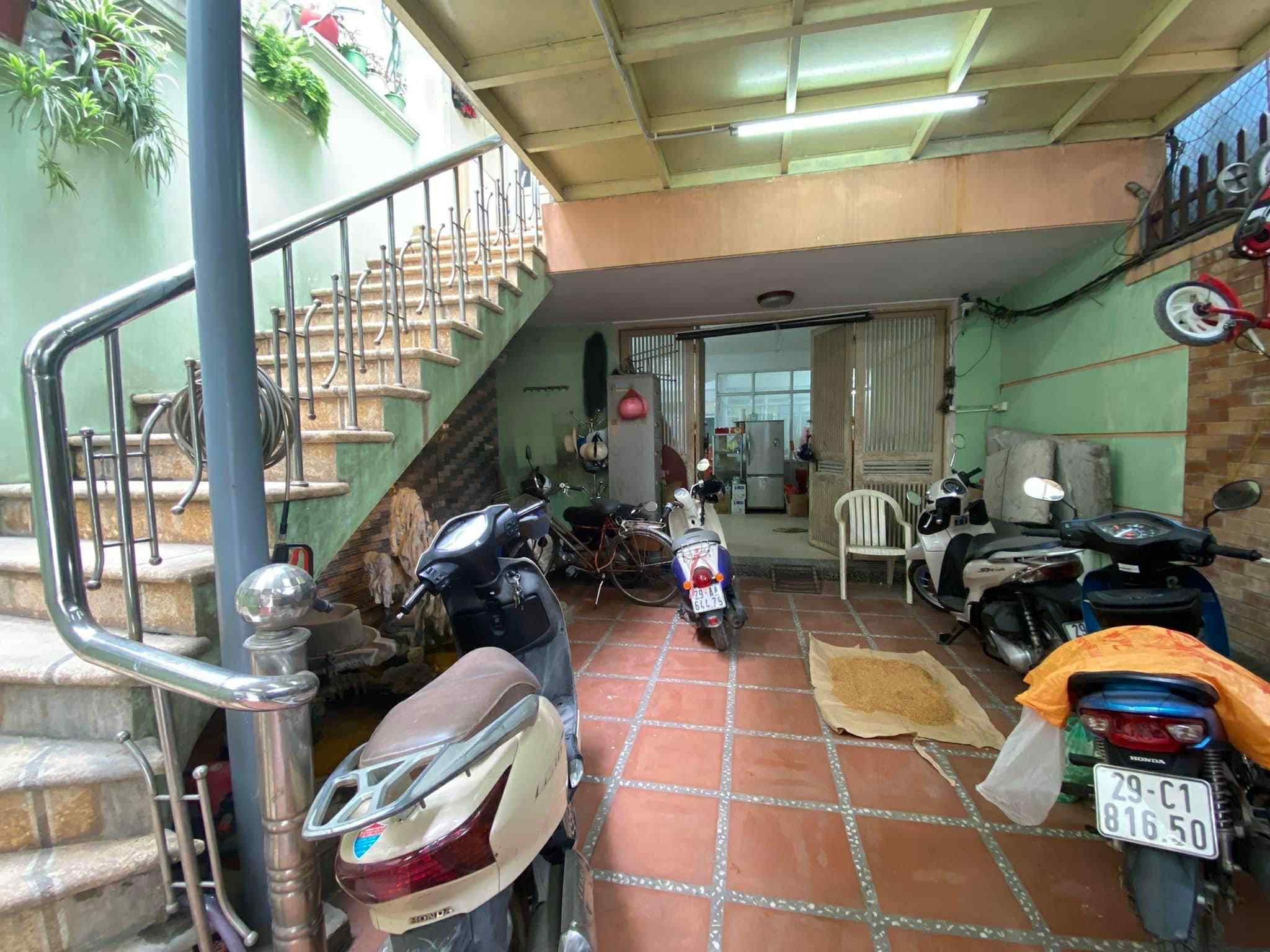 bán nhà Ngọc Thuỵ, 100m x 5 tầng, mặt tiền 5m, ngõ thông, ôtô đỗ cửa 2