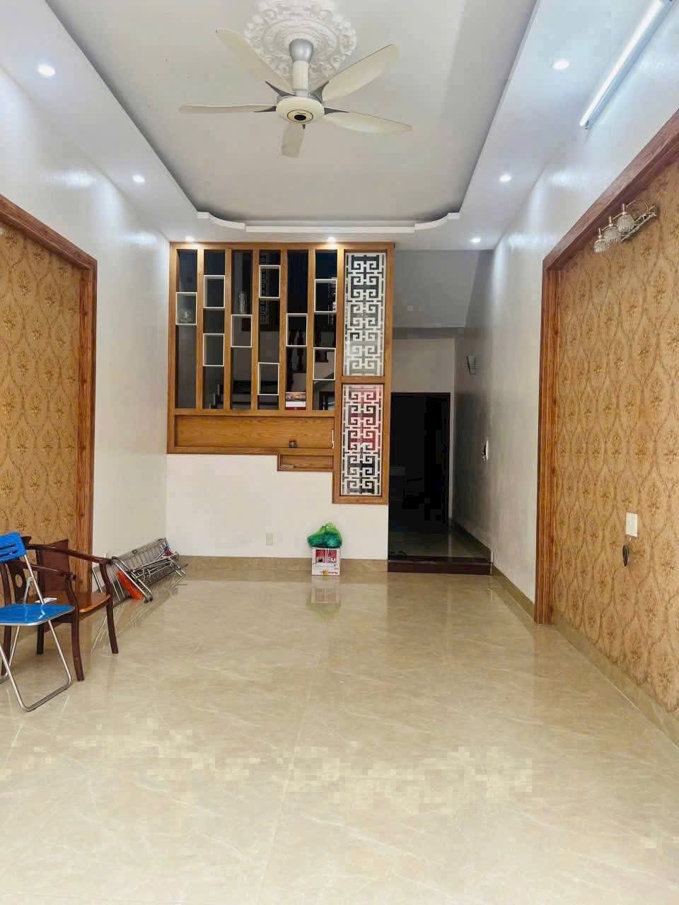 Bán căn nhà 3 tầng ngõ thông oto khu Tân Kim, TP Hải Dương, 69.2m2, mt 4m, 3 ngủ, 4.25 tỷ 2