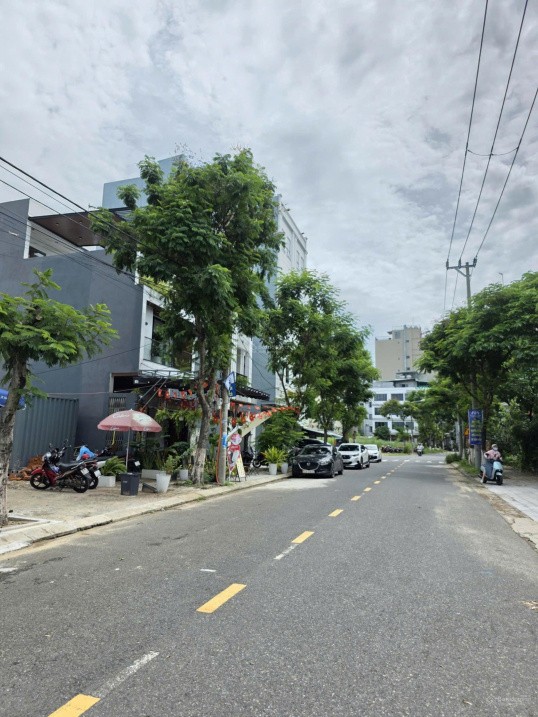 Bán đất Lê Văn Quý đường 7m5 biển Phạm Văn Đồng 2