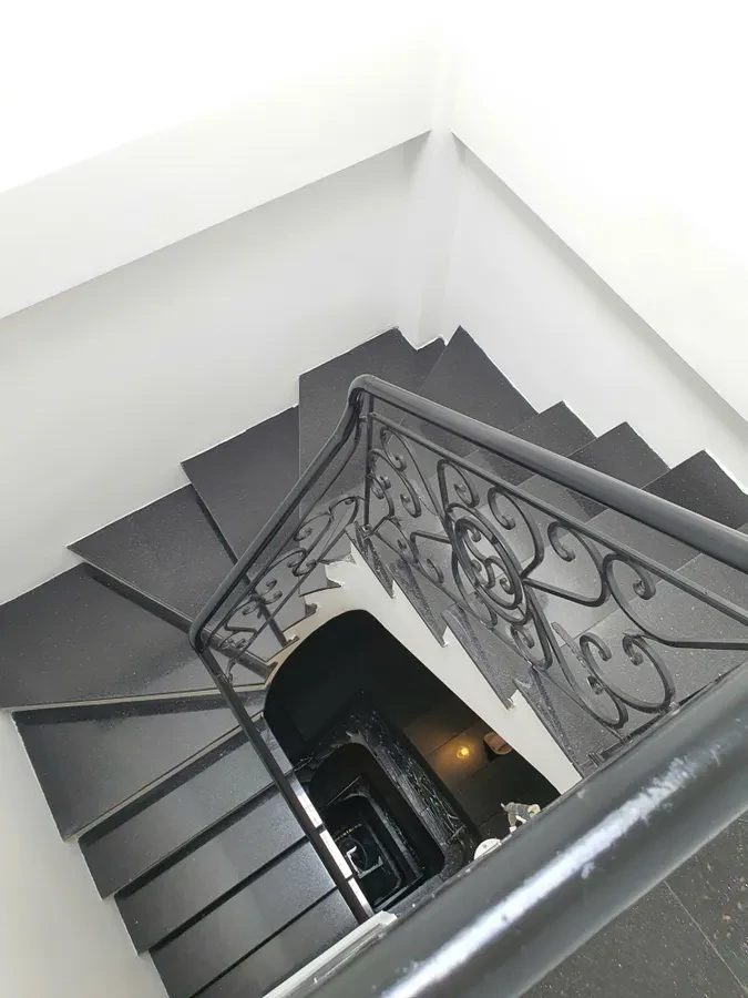 Bán Nhà Nguyễn Khoái 30m2. 5 tầng. mặt tiền 3.21m. giá 12.6 Tỷ Hai Bà Trưng Hà Nội 3