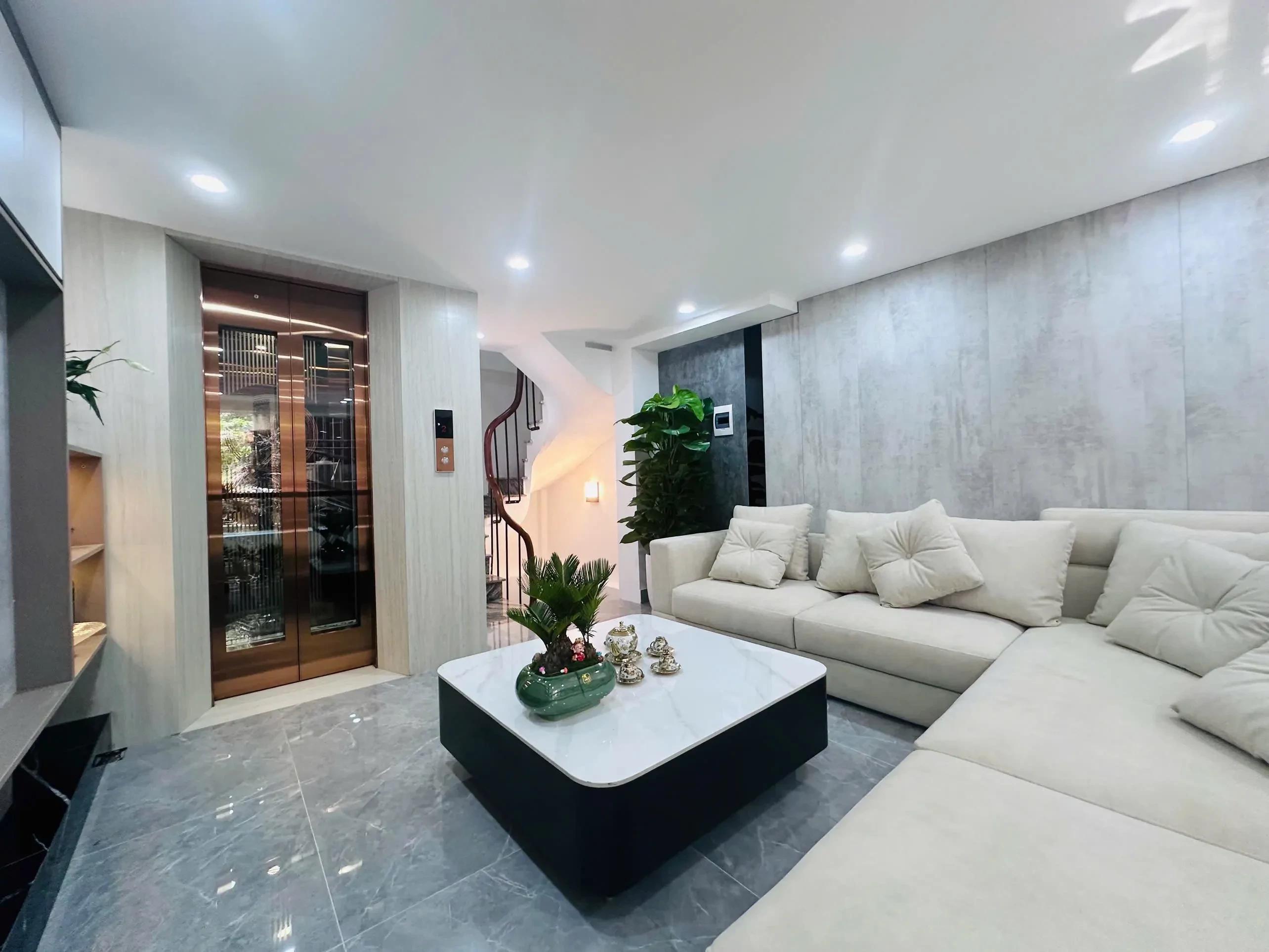 Bán Nhà Ngõ Gốc Đề 29/34m2. 7 tầng. mặt tiền 4m. giá 9.8 tỷ Hoàng Mai Hà Nội 2