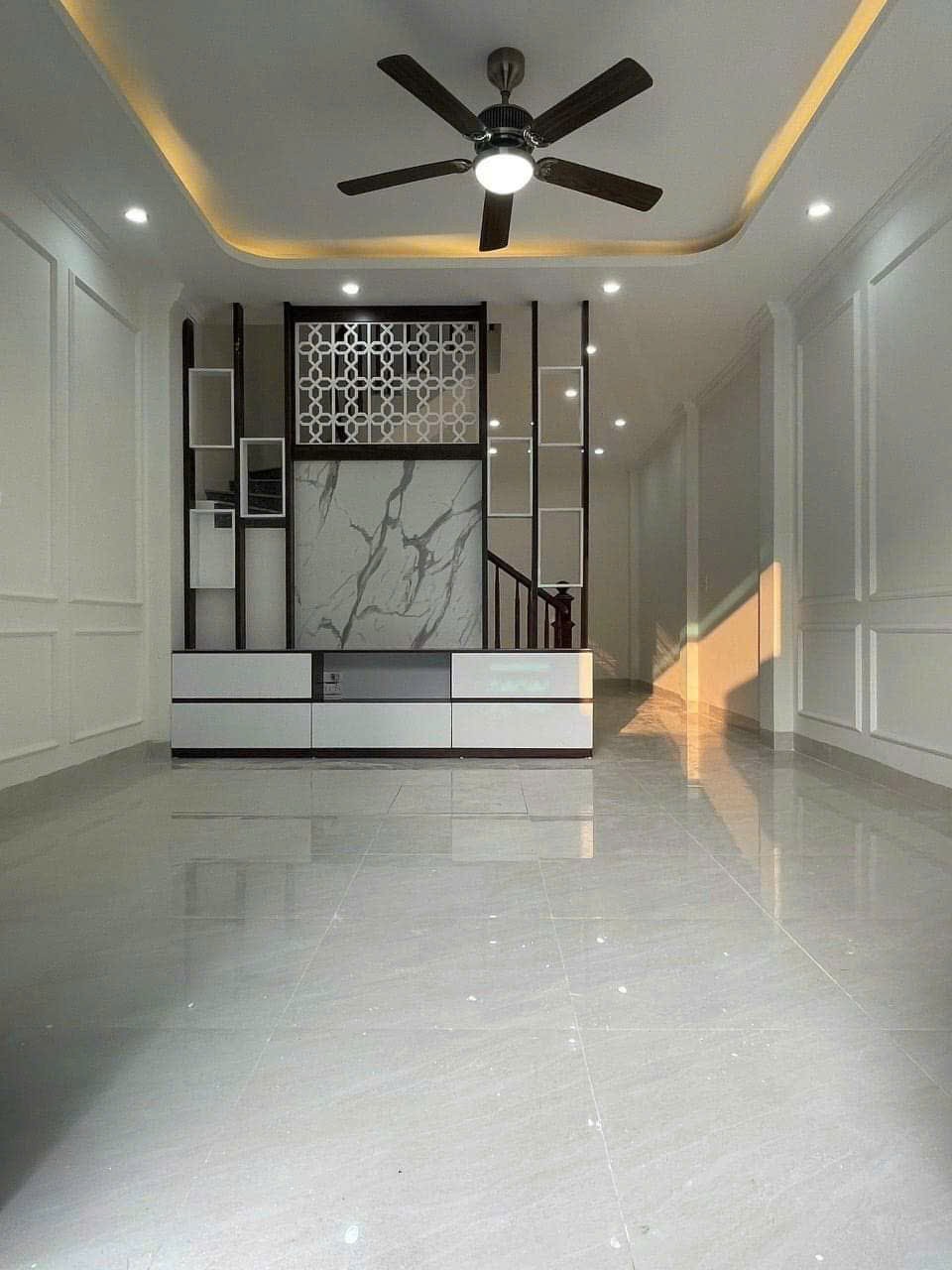 Bán nhà Song Phương, Hoài Đức. 43m2 xây dựng 4 tầng 4 ngủ. Cách 180m đến Đại Lộ Thăng Long 2
