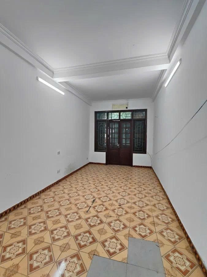 Hiếm nhà 4 tầng mặt phố lớn Quang Trung, 48m2, mặt tiền 3.3m, vị trí đẹp, kinh doanh sầm uất 2