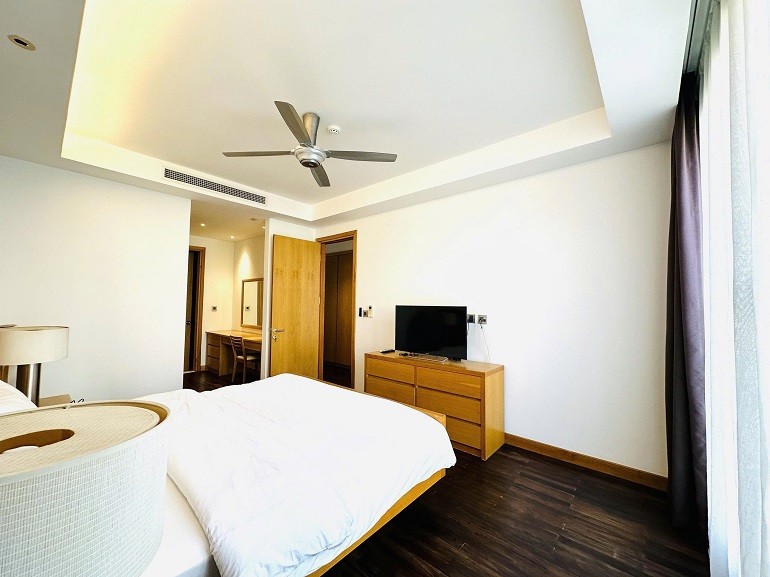 Cho thuê căn hộ 3PN rộng 160m2 tại Tô Ngọc Vân, Tây Hồ, đầy đủ nội thất hiện đại, cao cấp 5