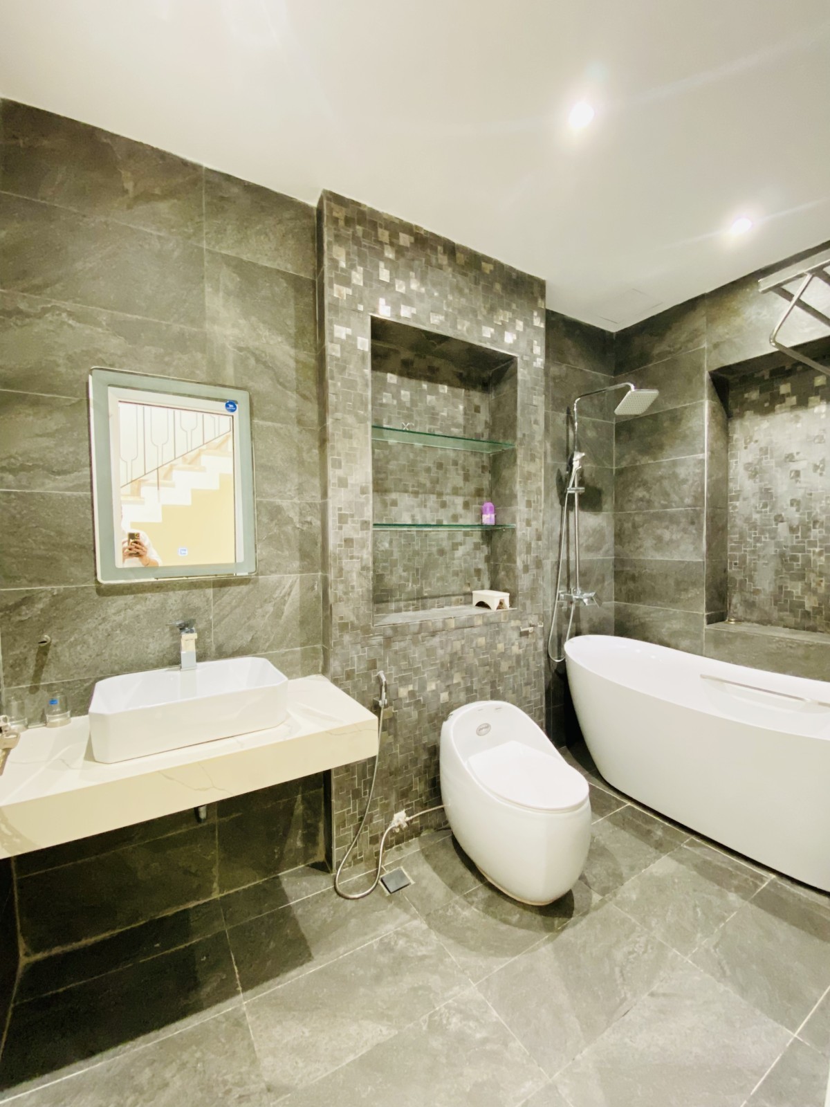 HÀNG HIẾM SƯ VẠN HẠNH - NHÀ 6 TẦNG 83m2 - THIỆN CHÍ BÁN GIẢM 3.1 TỶ 9
