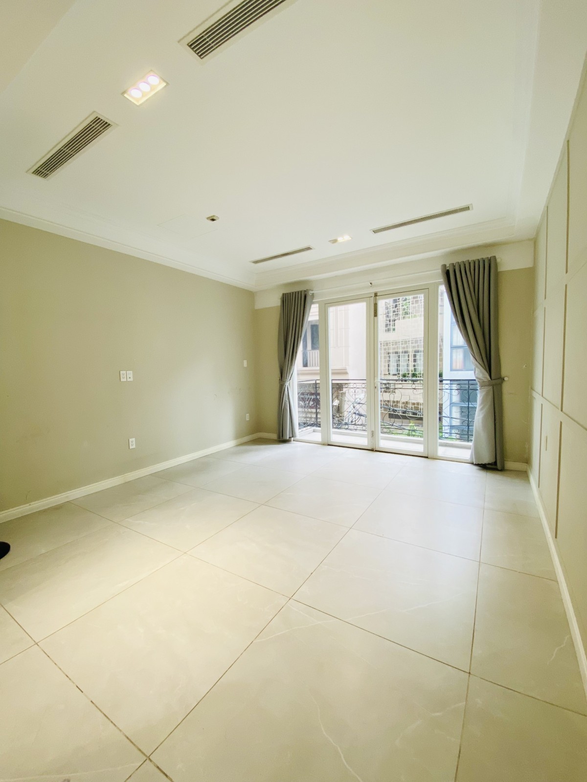 HÀNG HIẾM SƯ VẠN HẠNH - NHÀ 6 TẦNG 83m2 - THIỆN CHÍ BÁN GIẢM 3.1 TỶ 2