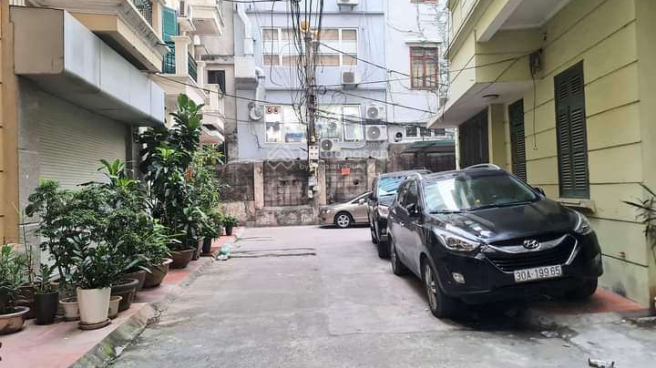 Nhà Giang Võ Ô TÔ Vào Nhà 350M2 99 Tỷ 6 Tầng Thang Máy Mặt Tiền Đẹp Nở Hậu