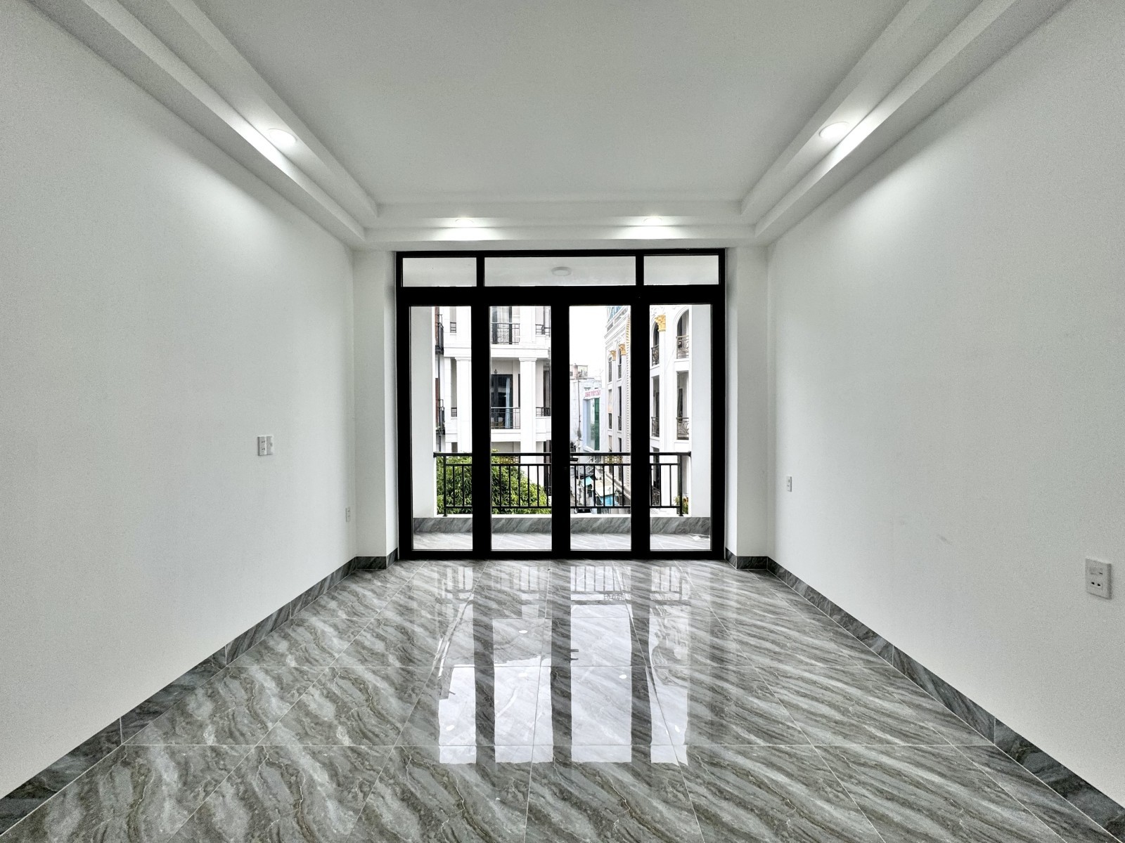 SIÊU PHẨM MẶT TIỀN 62m2 6 TẦNG - CÓ HẦM & THANG MÁY - NHÀ ĐẸP MỚI TINH - VỊ TRÍ KINH DOANH ĐẮC ĐỊA 5