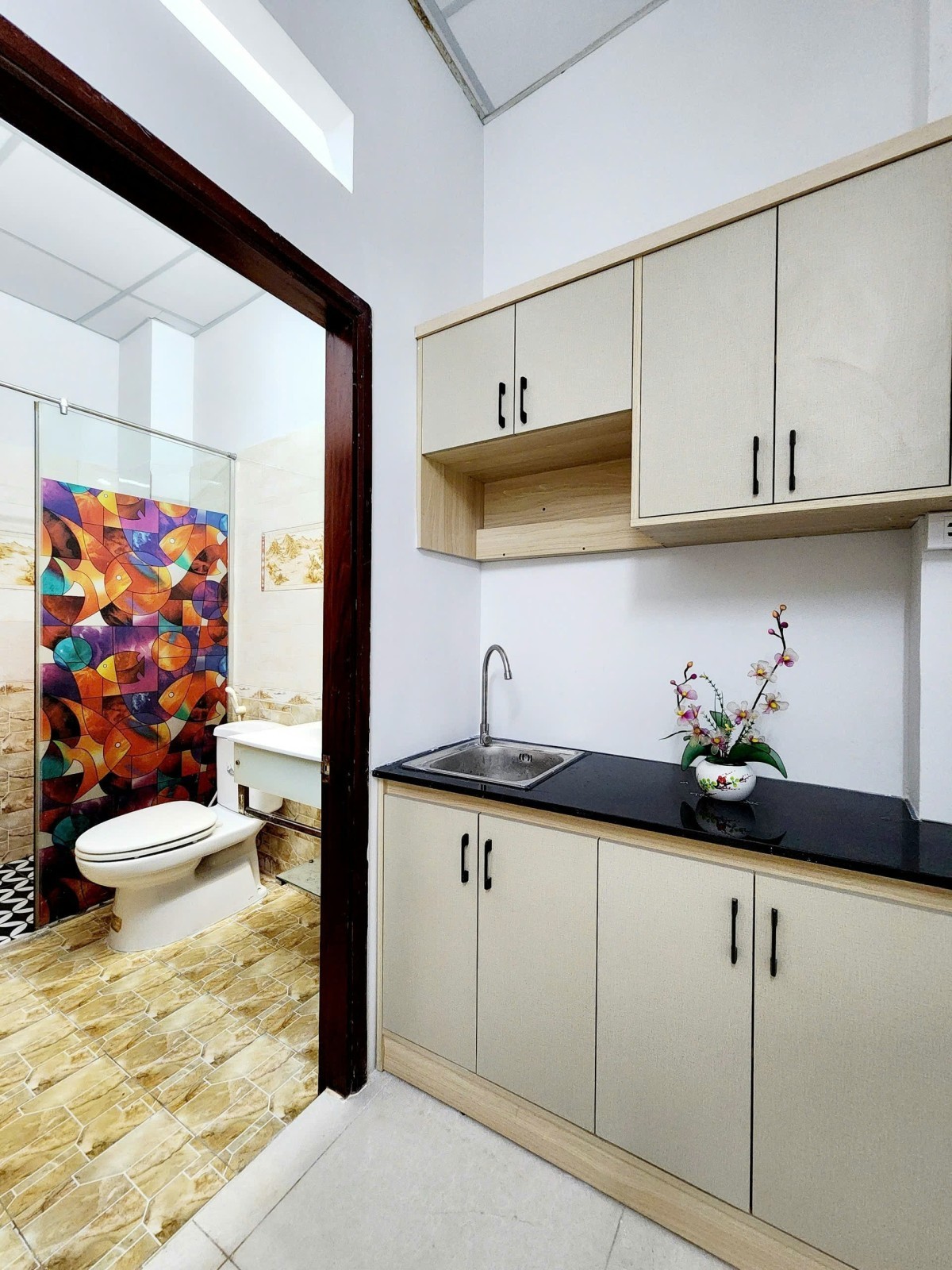 NHÀ MẶT TIỀN - OTO VÀO NHÀ - 137m2 5 TẦNG - HĐ THUÊ 35TR/THÁNG - 27 TỶ 6