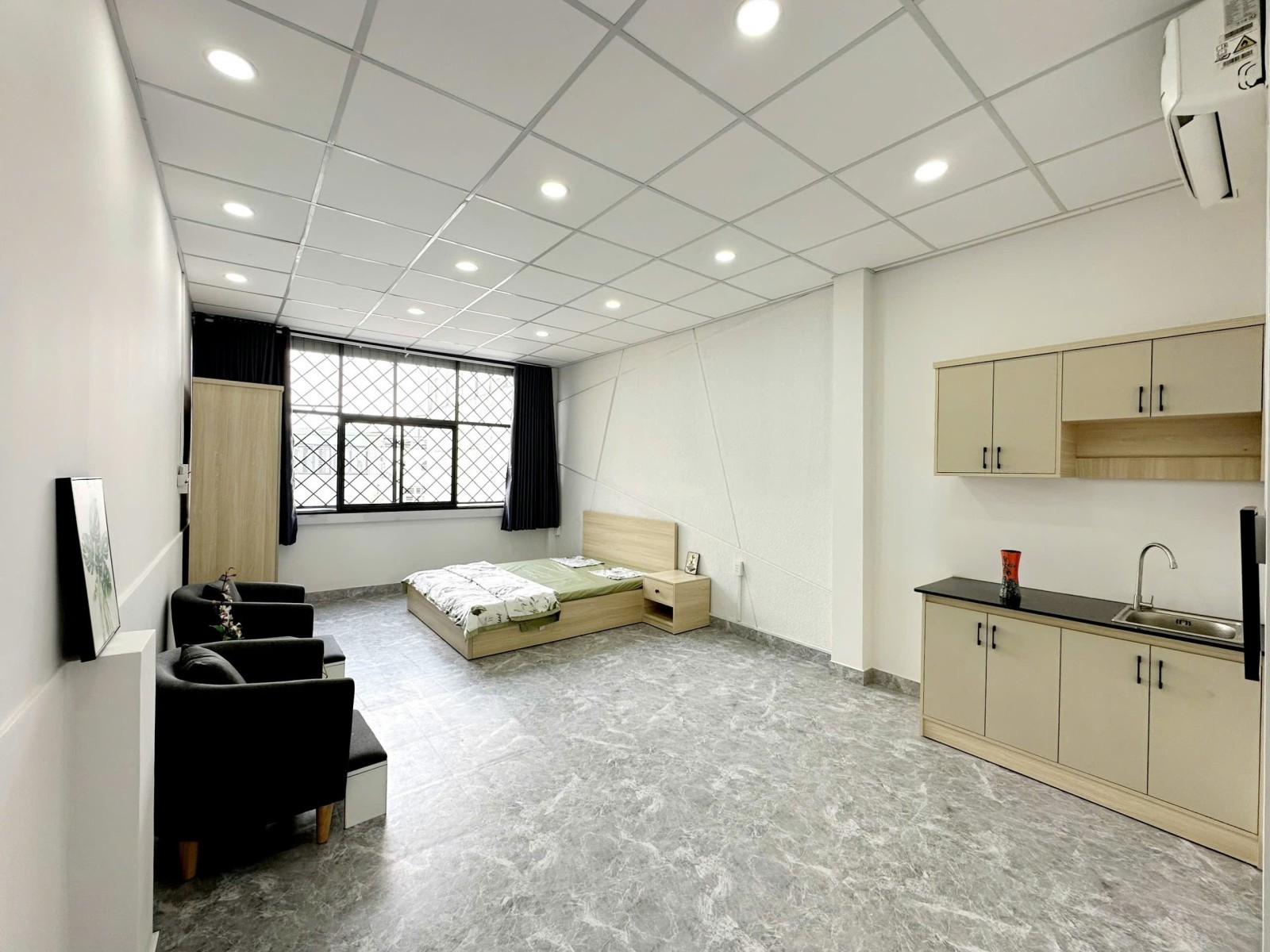 NHÀ MẶT TIỀN - OTO VÀO NHÀ - 137m2 5 TẦNG - HĐ THUÊ 35TR/THÁNG - 27 TỶ 5