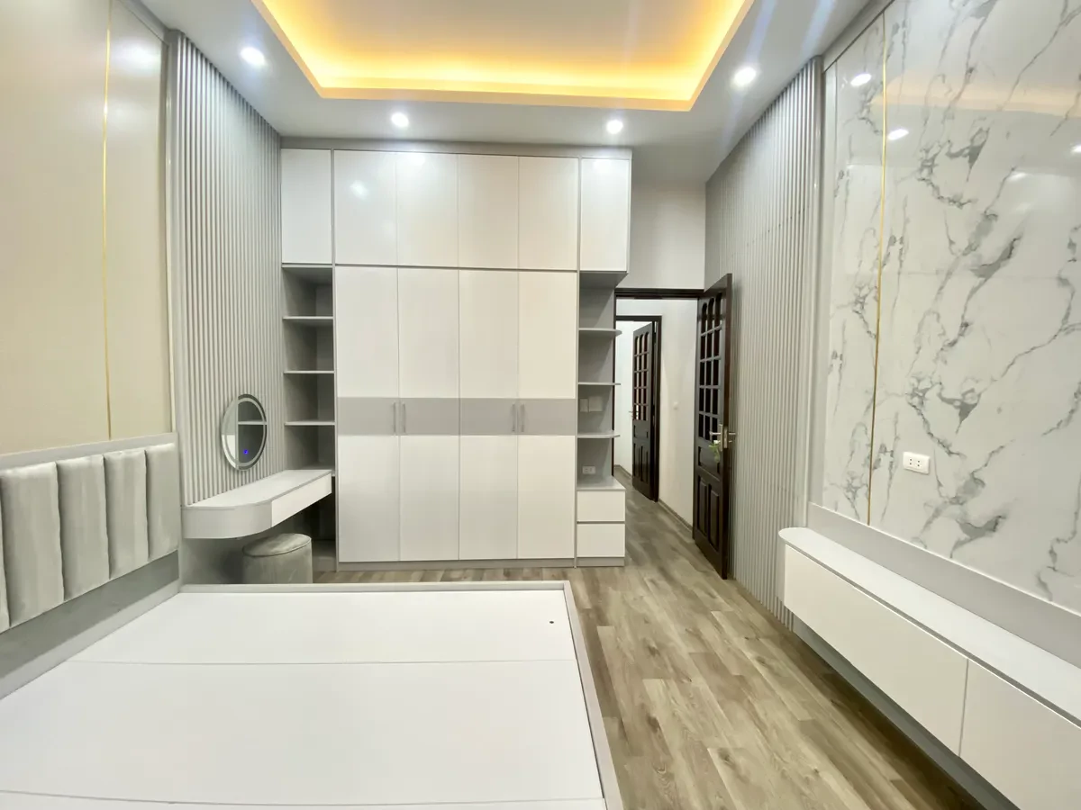 Bán Nhà Trần Khát Chân 37m2. 5 tầng. mặt tiền 4m. giá 8.2 tỷ Hai Bà Trưng Hà Nội 2