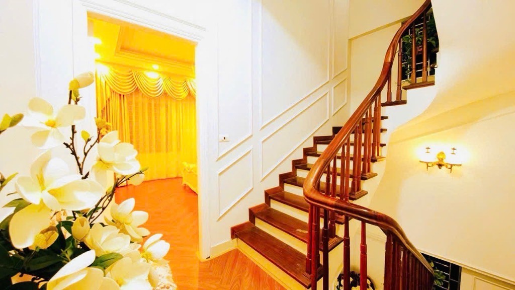 Cần bán Nhà mặt tiền đường Nam Dư, Phường Vĩnh Hưng, Diện tích 61m², Giá 19.5 Tỷ 2