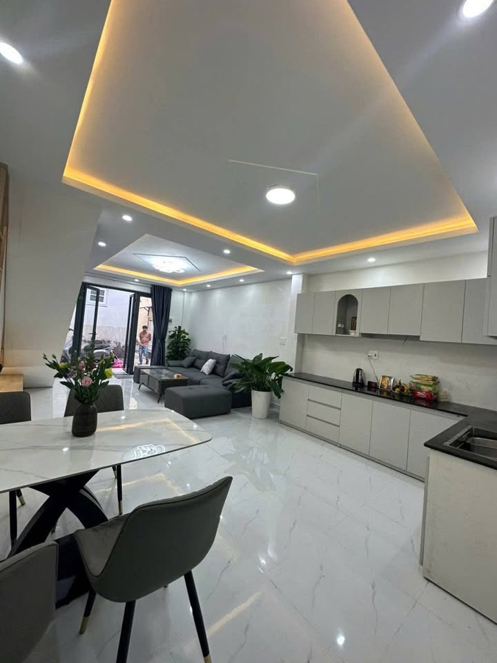 Bán Nhà 2 Mặt Tiền Trung Tâm Tp.Đà Lạt – Đường 3/2 Giá Chỉ 5.25 Tỷ 2