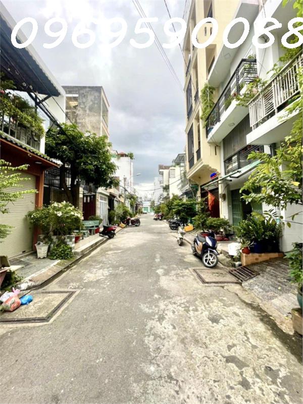 Gấp bán hạ 200tr, HXH 2 tầng đúc,4.1 x 13m2 ngay chợ Tân Hương Chỉ 6 tỷ.. 2
